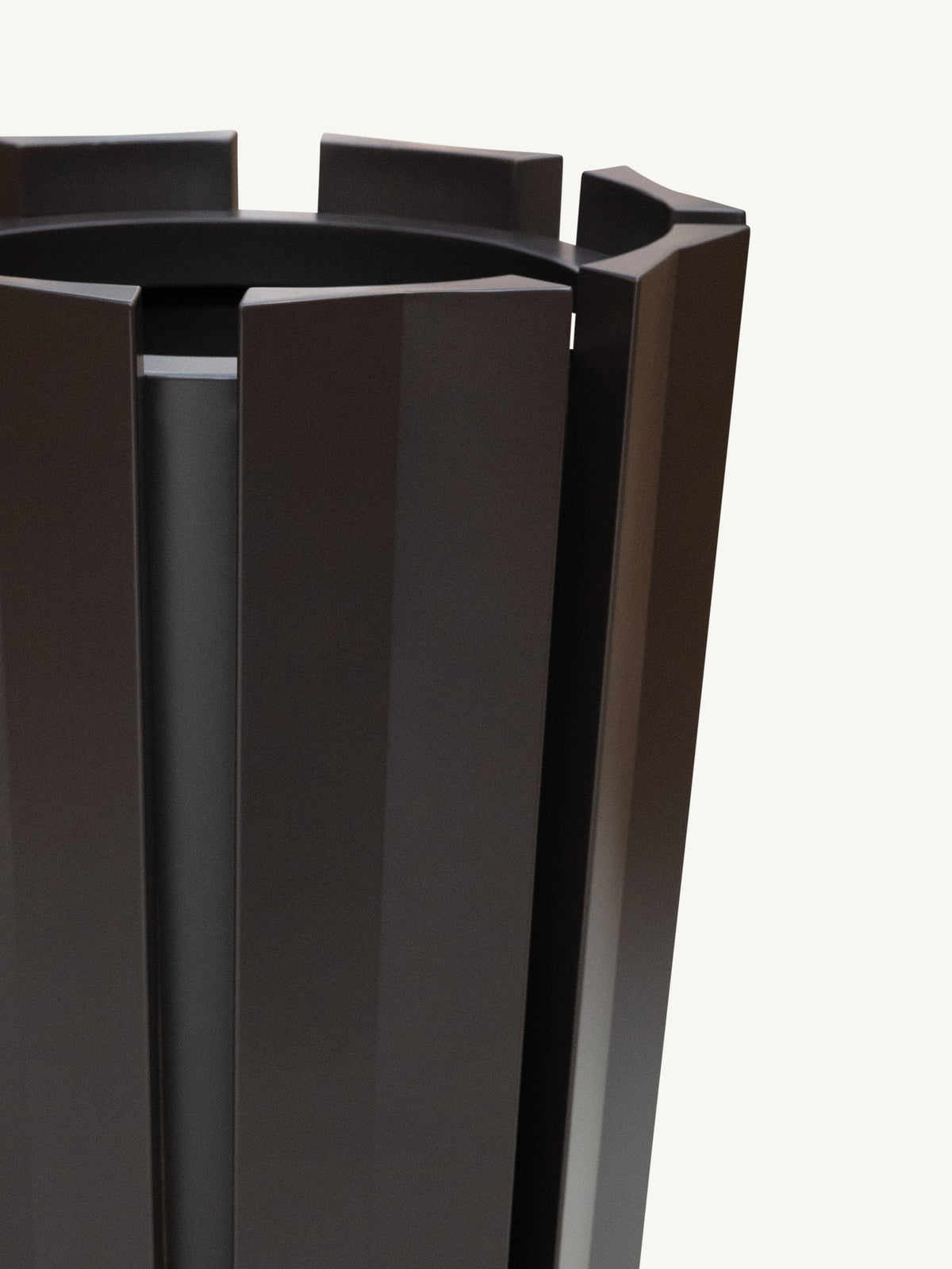 Pot VASQUE Ø40x90cm brown