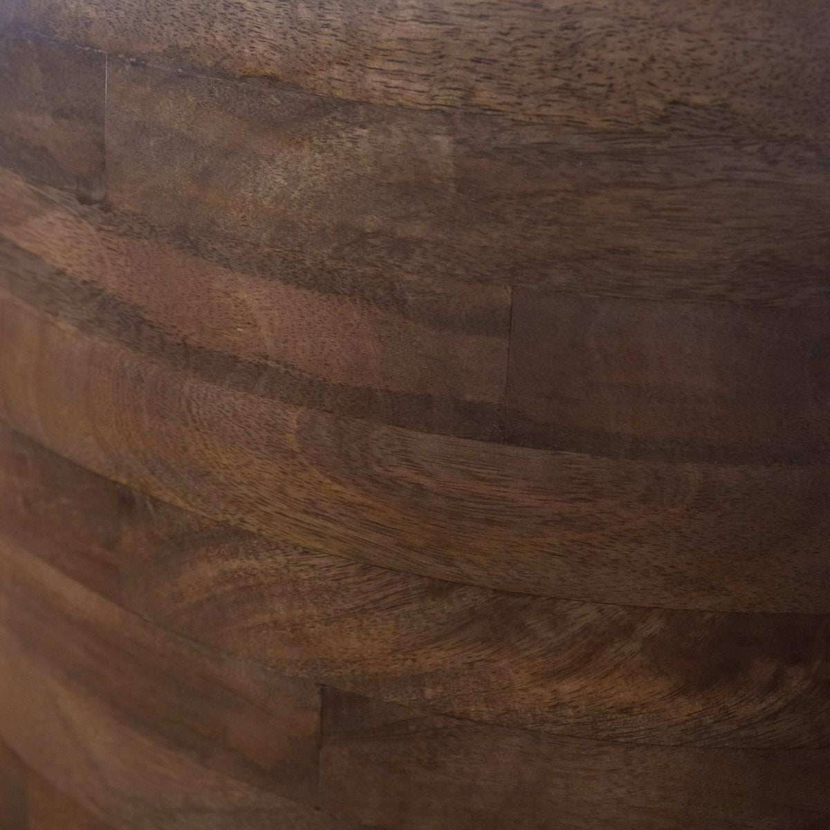 Dining table TAVORA mangowood w/travertine Ø140x76cm brown