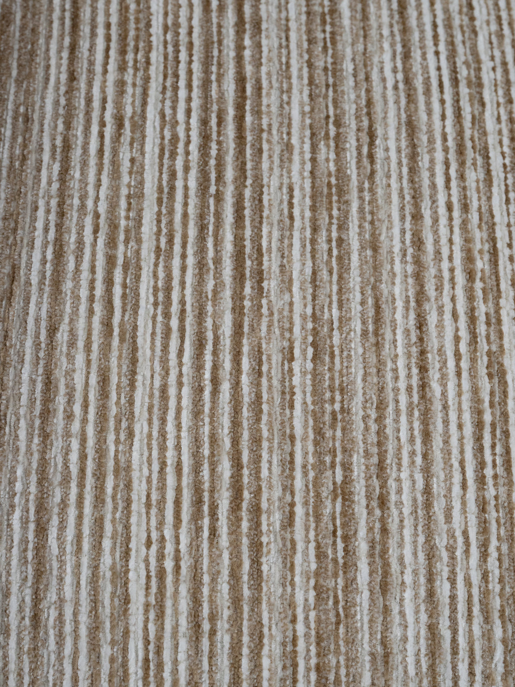Sofa SERAFINA 4-seat 300x105x83cm latte flow